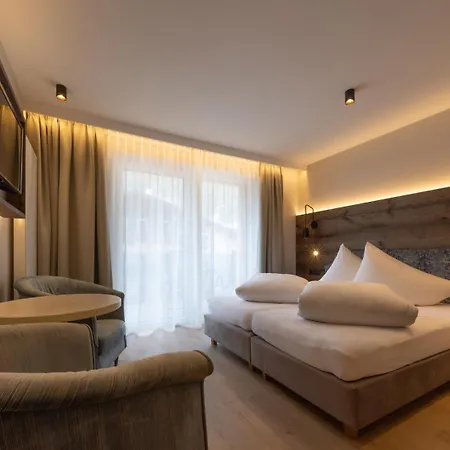 Zum Strossna Апартаменты