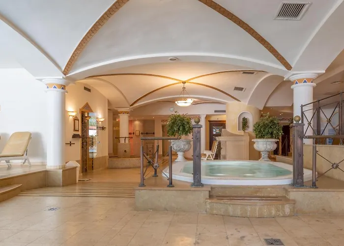 Zum Strossna شقة *